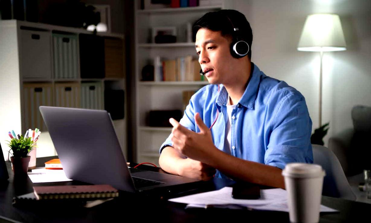 Materiales de trabajo y herramientas utilizados en los talleres de finanzas corporativas